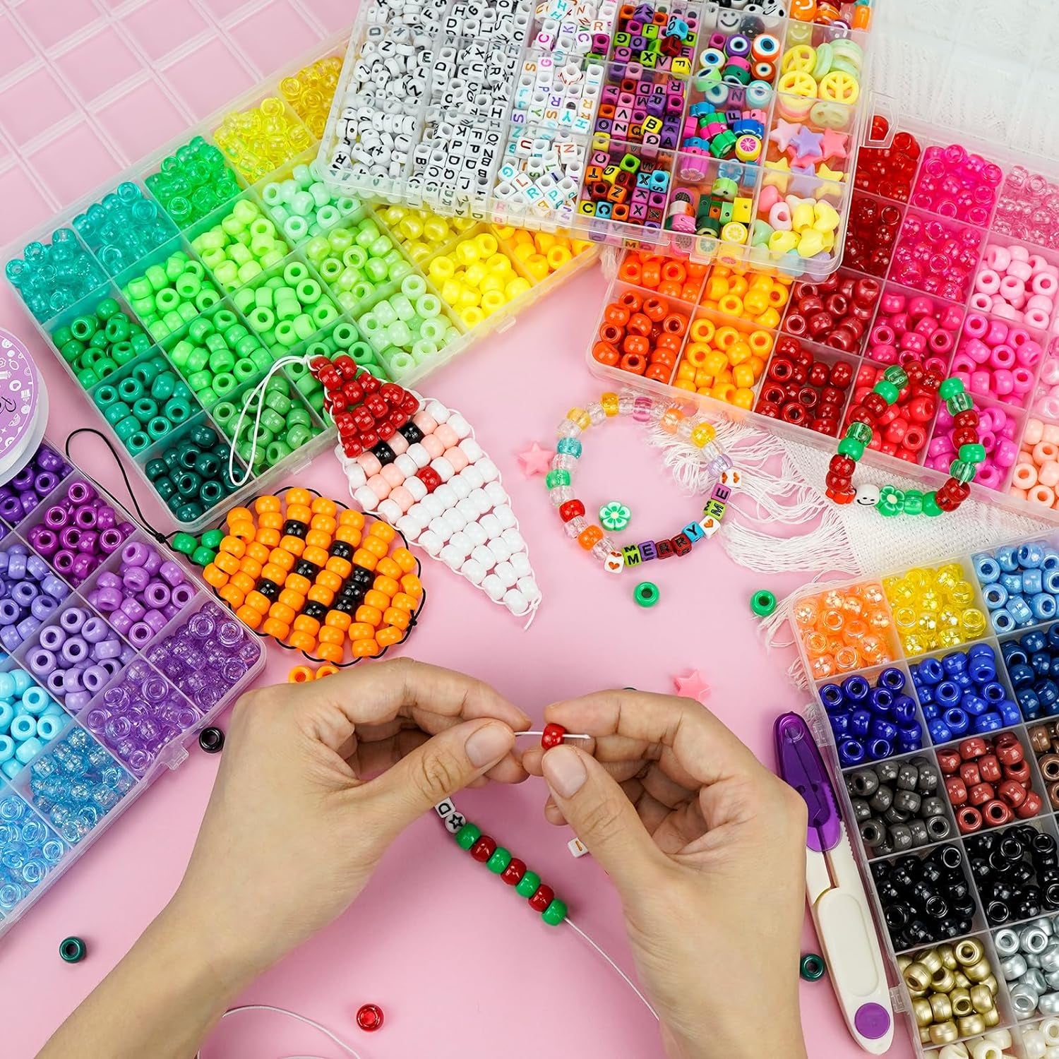 5 Boxes Bracelet Making Kit Pony Beads, 96 Colors 6X9Mm Friendship Bracelet Kit Large Plastic Kandi Beads for Bracelets with 800Pcs Letter Bead Bulk Crafts Gift for Kids Adults DIY Jewelry Toys