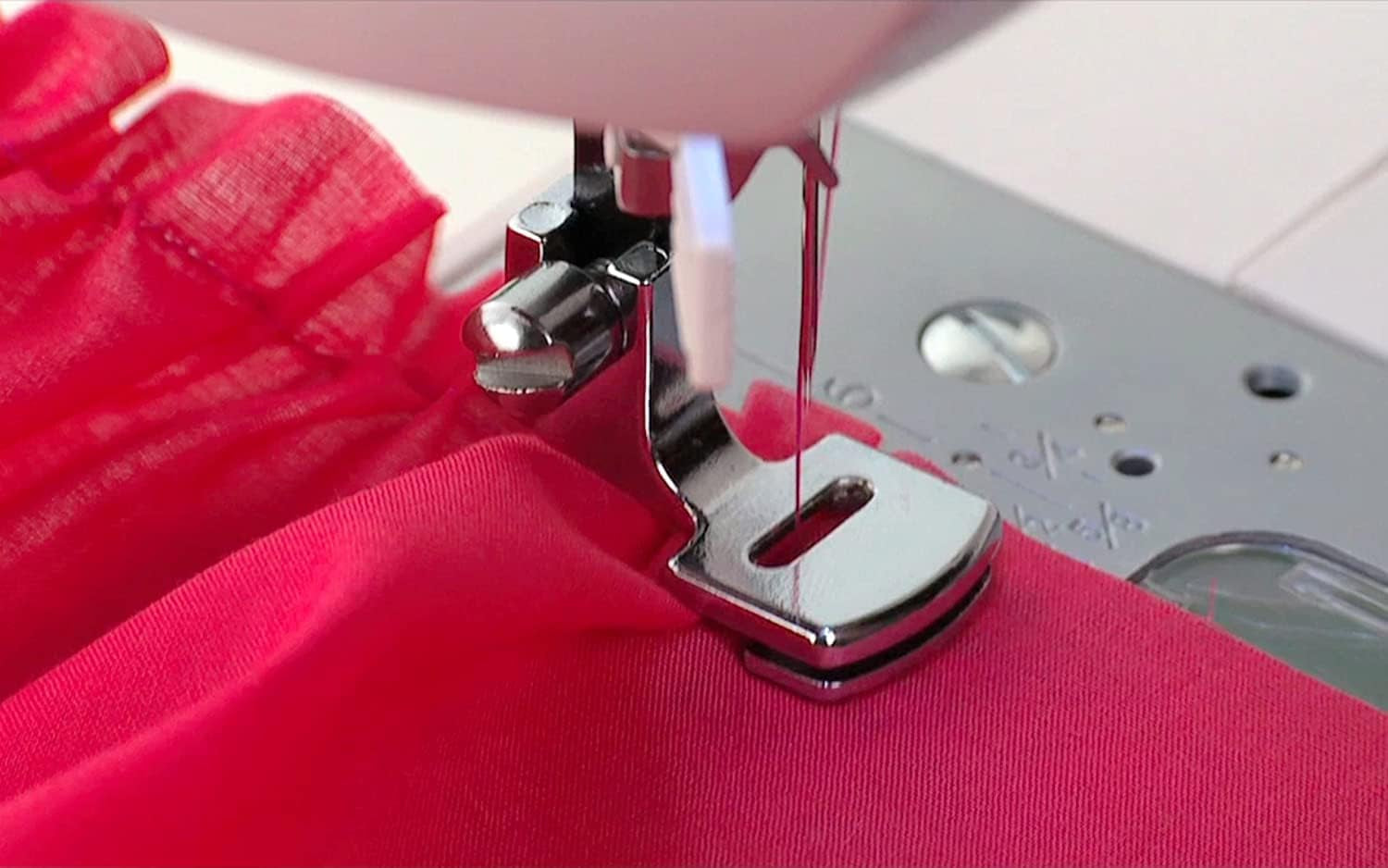 | Gathering Presser Foot for Low-Shank Sewing Machines, Simutaneously Trims & Hems Edges, Zig-Zag and Over-Edge Stitches - Sewing Made Easy