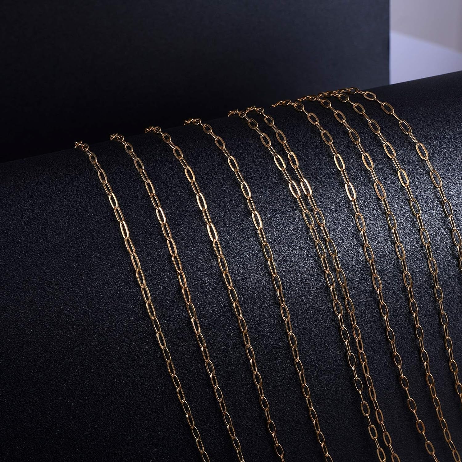 32Feet Gold Paperclip Chains Link Spool Bulk Necklace Length 7.6Mm Width 2.6Mm for Women Jewelry Necklace Bracelet Pendant Making, Golden