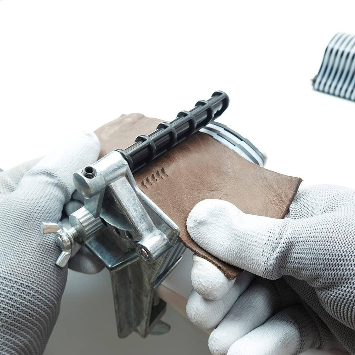 Leather Table Top Lace Cutter for Fringe Braiding Strip Belts and Laces (Come with 5 Blades)