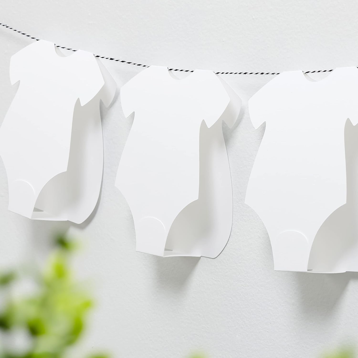 Crafting Cardstock, 12" X 12", 65 Lb/176 Gsm, Bright White, 70 Sheets (91522)