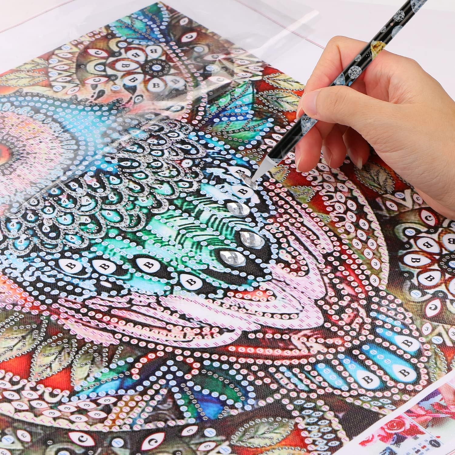 9 Pcs Diamond Painting Pen Rhinestone Picker Pencil Set Self Adhesive Nail Dotting Wax Pen with Pencil Sharpener Resin Point Drill Pens 5D Crystal Gem Pick up Tools DIY Nail Art Accessories