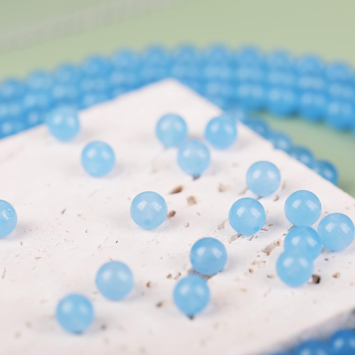 140 Pcs 8Mm Natural Gemstone Beads for Jewelry Making, Sky Blue round Smooth Healing Agate Stone Beads Bulk