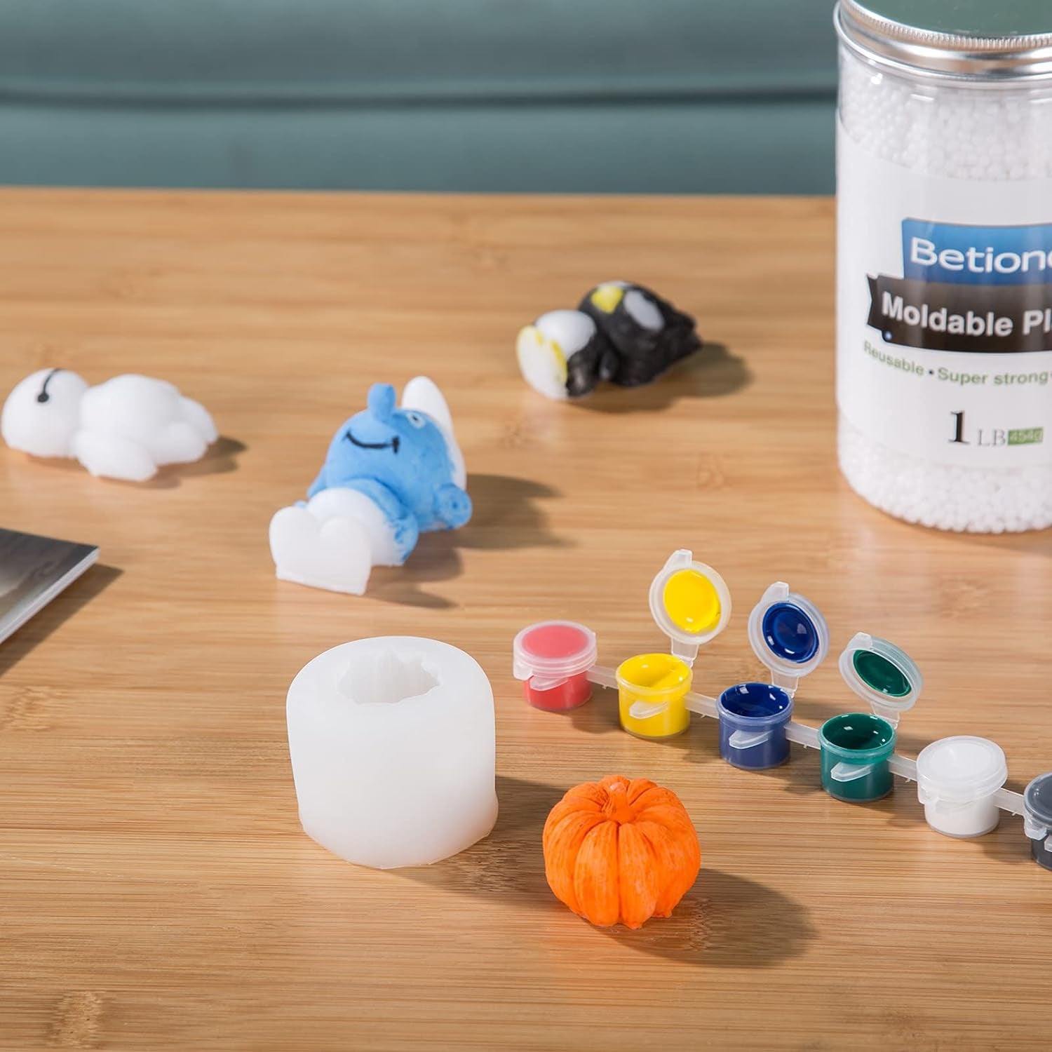 Moldable Plastic Clay, 1Lb/16Oz White Modeling Clay Thermoplastic Beads for DIY Modeling Making Creative Activity, Good Creating Teaching Kits for Adults or Kids