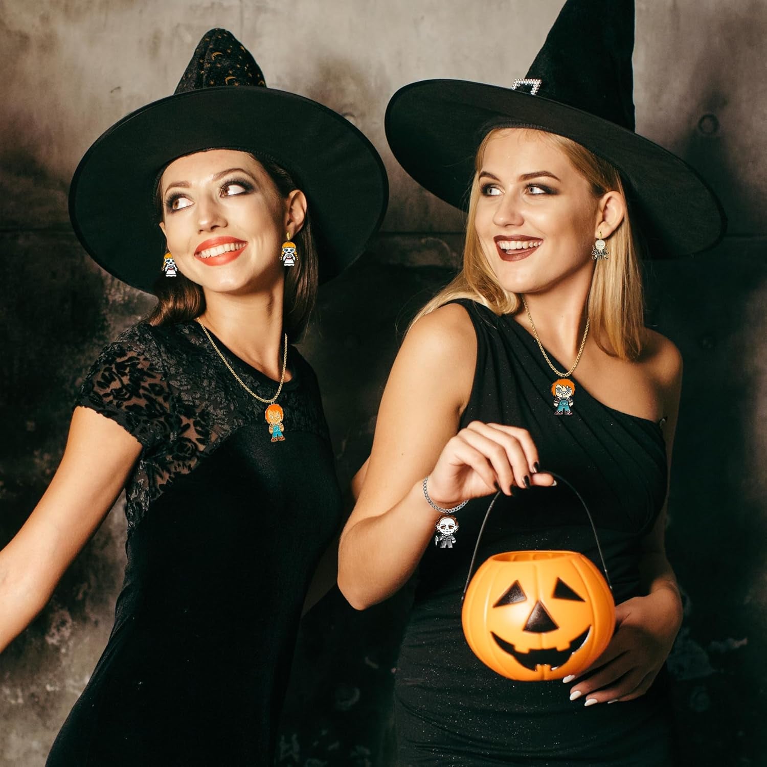 28Pcs Horror Classic Movie Character Charms Halloween Enamel Pendants, Horror Alloy Charm Pendant Ghost Dangle Halloween Scary Earring Necklace Bracelet Charms for Jewelry Making DIY Crafts Gifts