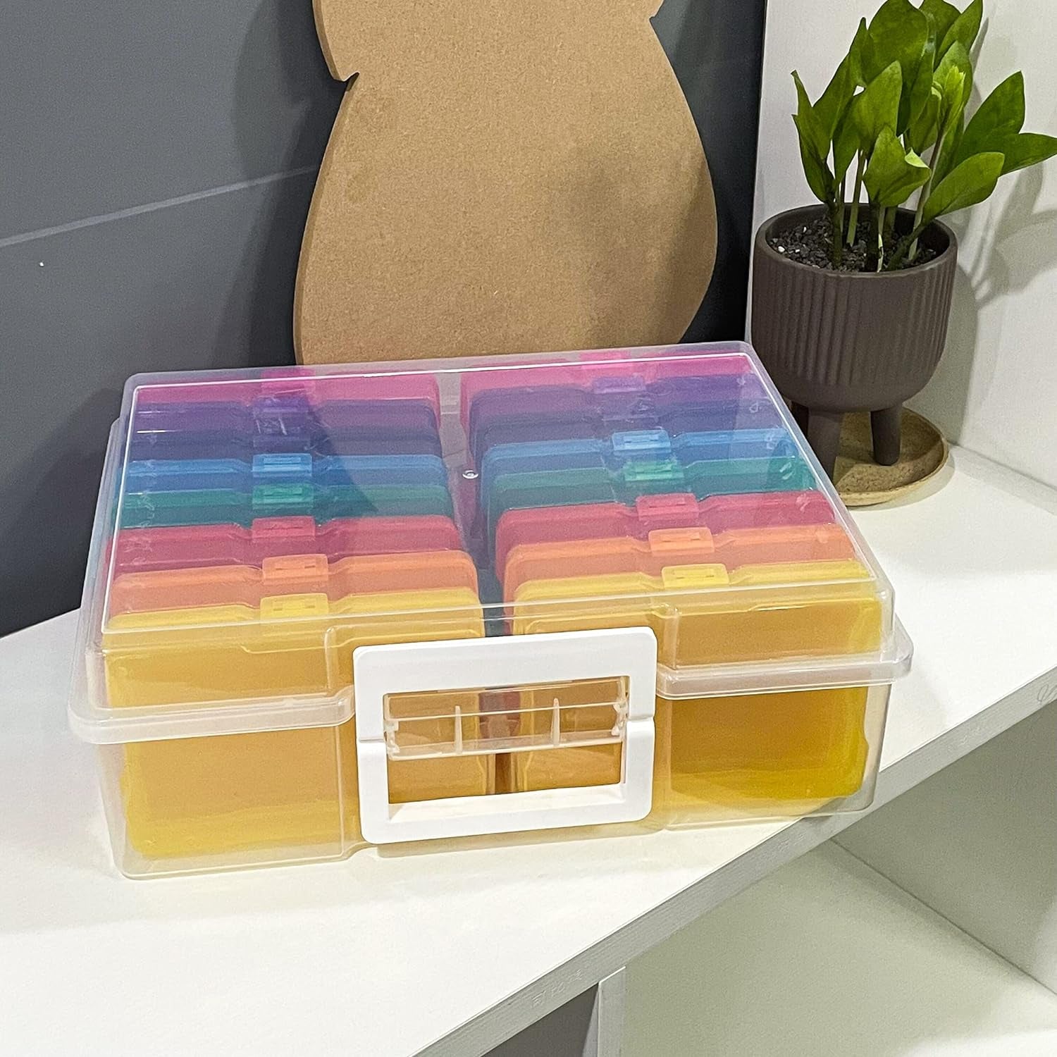 Colorful Plastic Photo Storage Box with Handle,16 Inner 4''×6''Photo Cases and Craft Keeper for Photos, Pictures, Garden Seed, Sewing Supplies