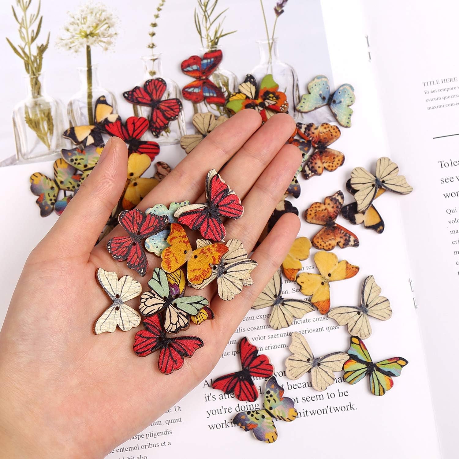 100 PCS Butterfly Wooden Buttons,1 Inch Colorful 2 Holes Mixed Decorative Buttons for DIY Sewing&amp;Wood Craft Clothes Accessories