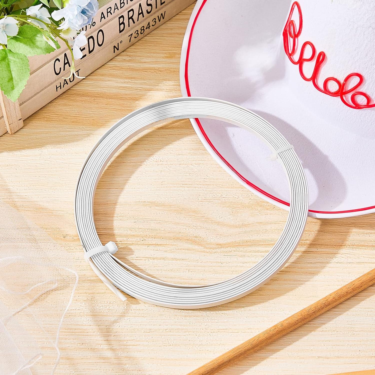 White Spring Steel Boning Corset Boning Stays Boning for Sewing Corset Crafts Making, 1/4&quot; Width (11 Yards)