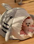 Enclosed Warm Shark Cat Bed