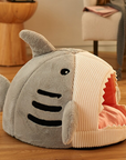 Enclosed Warm Shark Cat Bed